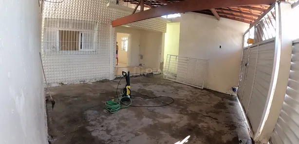 Loja / Salão / Ponto Comercial com 3 Quartos à venda, 380m² no Parque Califórnia, Campos dos Goytacazes