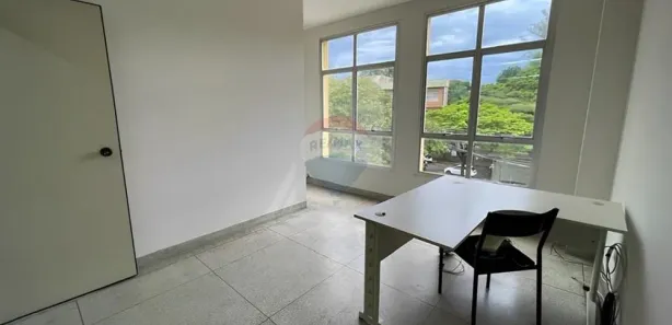 Loja / Salão / Ponto Comercial para alugar, 48m² no Jardim América, Bragança Paulista