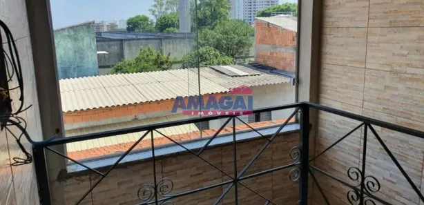 Sobrado com 4 Quartos à venda, 170m² no Jardim Primavera, Jacareí