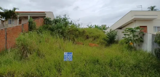 Terreno / Lote / Condomínio à venda, 361m² no Loteamento Residencial Florais Do Lago, Apucarana