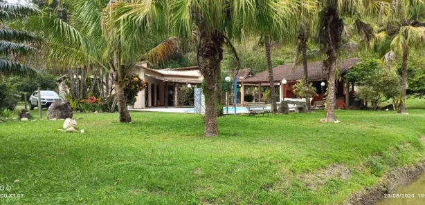 Fazenda / Sítio / Chácara com 7 Quartos à venda, 600m² no Centro, Cachoeiras de Macacu