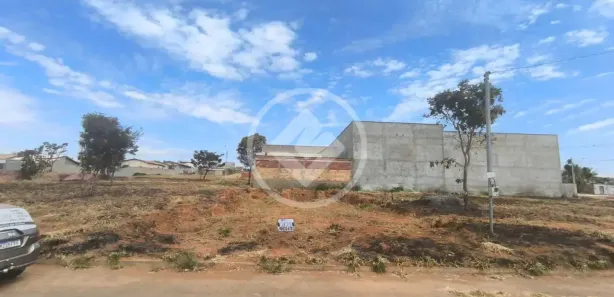 Terreno / Lote / Condomínio à venda, 300m² no portal das aguas, Hidrolândia