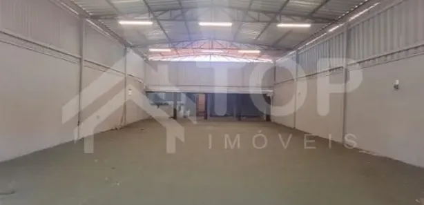 Galpão / Depósito / Armazém para alugar, 250m² no Jardim Munique, São Carlos