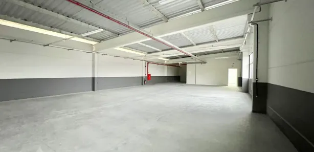 Galpão / Depósito / Armazém para alugar, 300m² no Do Salto, Blumenau