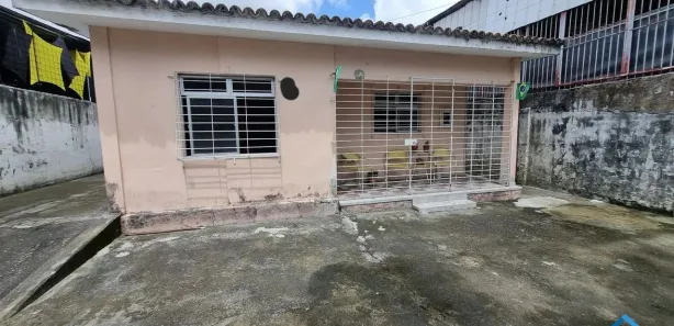 Loja / Salão / Ponto Comercial com 3 Quartos para alugar, 360m² no Areias, Recife