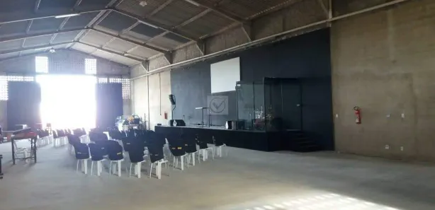 Galpão / Depósito / Armazém à venda, 600m² no Rosa Elze, São Cristóvão