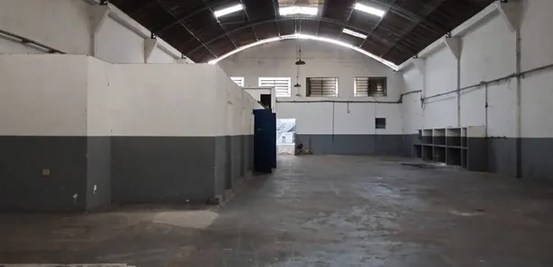 Galpão / Depósito / Armazém para alugar, 1100m² no São Cristóvão, Rio de Janeiro