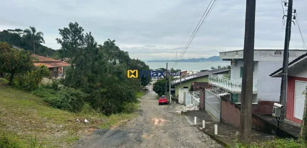 Terreno / Lote / Condomínio à venda, 300m² no Gravatá, Penha