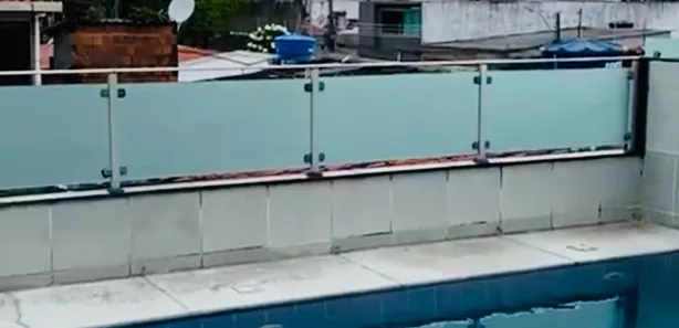 Sobrado com 5 Quartos à venda, 260m² no Imbiribeira, Recife