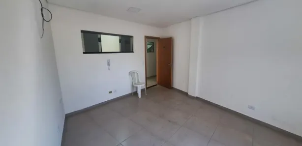 Casa Comercial para alugar, 35m² no Vila Santa Luzia, Taboão da Serra