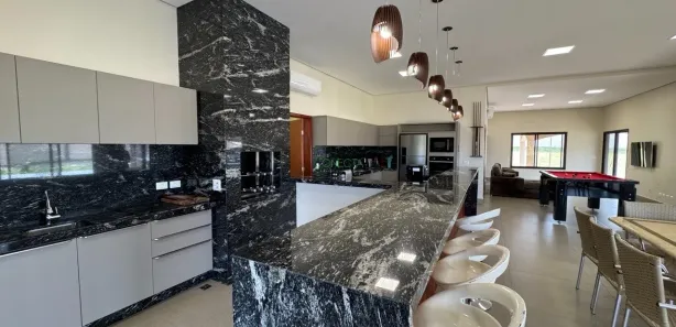 Fazenda / Sítio / Chácara com 3 Quartos à venda, 225m² no Recanto dos Pinheiros, Cambé