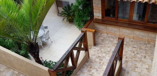 Hotel / Motel / Pousada com 23 Quartos à venda, 1200m² no Itaipu, Niterói