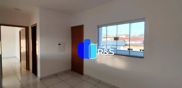 Apartamento com 2 Quartos para alugar, 60m² no Irmãos Chiquetto, Louveira