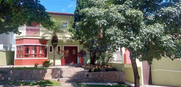 Casa de Condomínio com 5 Quartos para venda ou aluguel, 650m² no São Paulo II, Cotia