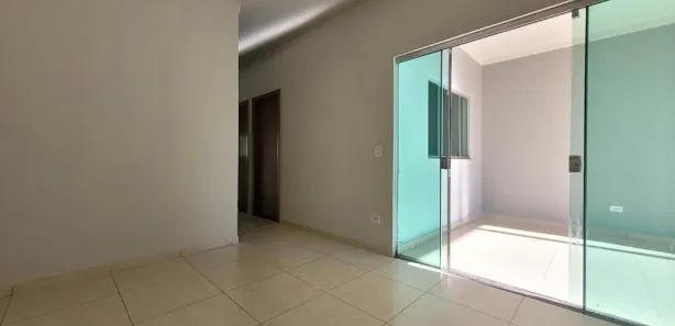 Casa com 3 Quartos para alugar, 70m² no Jardim Colina Verde, Maringá