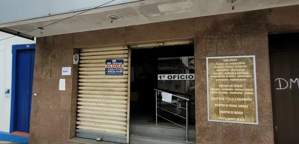 Loja / Salão / Ponto Comercial para alugar, 235m² no Centro, Resende