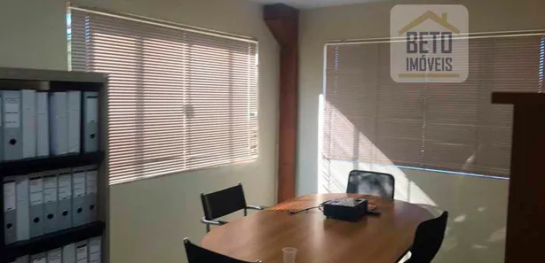 Galpão / Depósito / Armazém para venda ou aluguel, 900m² no Imboassica, Macaé