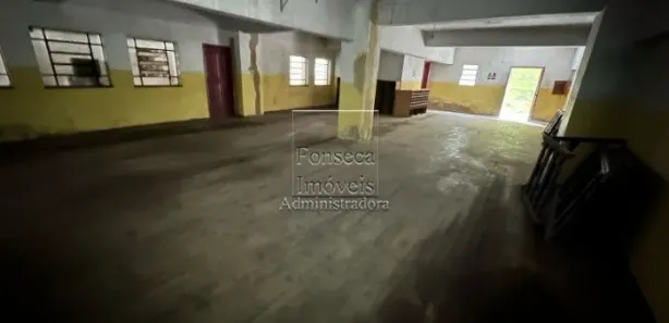 Loja / Salão / Ponto Comercial à venda, 299m² no Bingen, Petrópolis