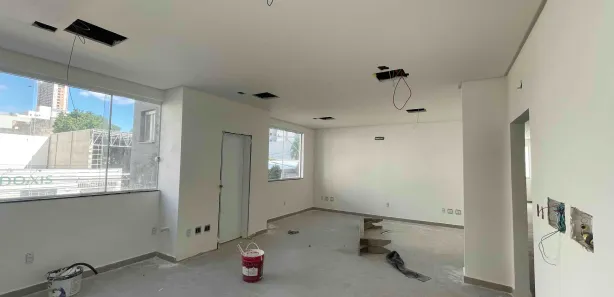 Conjunto Comercial / Sala para alugar, 38m² no Centro, Chapecó