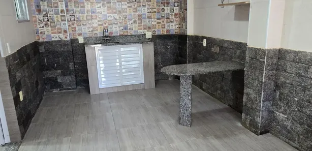 Kitnet com 1 Quarto para alugar, 30m² no Venda da Cruz, São Gonçalo