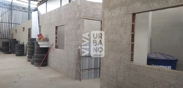 Galpão / Depósito / Armazém para venda ou aluguel, 585m² no Dom Bosco, Volta Redonda
