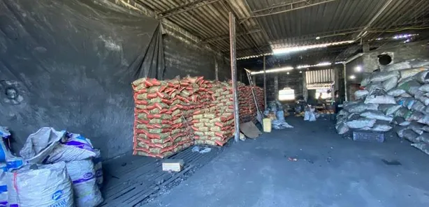 Galpão / Depósito / Armazém à venda, 500m² no Olinda, Nilópolis