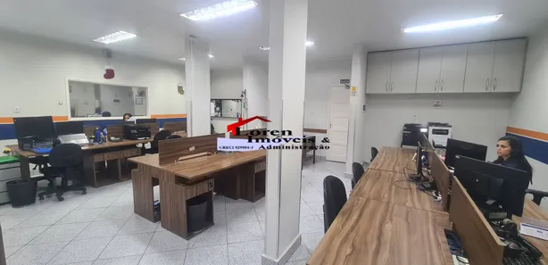Conjunto Comercial / Sala para alugar, 161m² no Centro, São Vicente