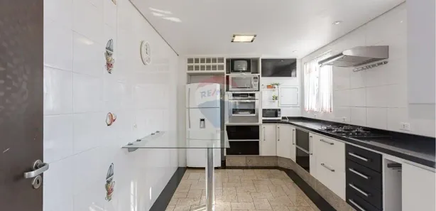 Sobrado com 3 Quartos à venda, 192m² no Pineville, Pinhais