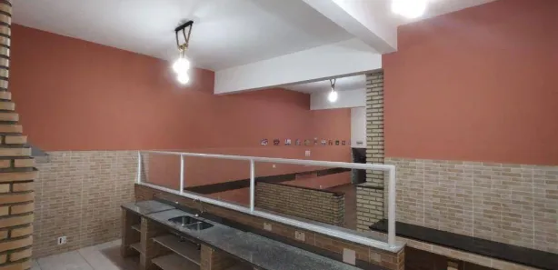 Loja / Salão / Ponto Comercial para alugar, 137m² no Taboão, Diadema