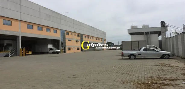Galpão / Depósito / Armazém para alugar, 2400m² no Vila Sul Americana, Carapicuíba