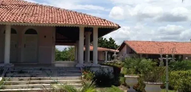 Fazenda / Sítio / Chácara com 4 Quartos para alugar, 10000m² no Camará, Aquiraz