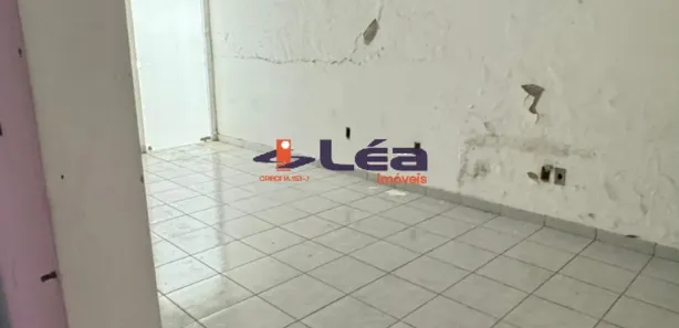 Casa Comercial para alugar, 143m² no Centro, Suzano