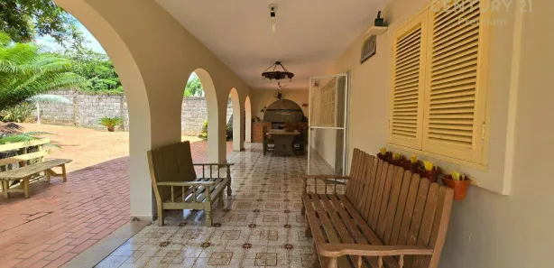 Fazenda / Sítio / Chácara com 3 Quartos à venda, 133m² no Colinas do Piracicaba (Ártemis), Piracicaba