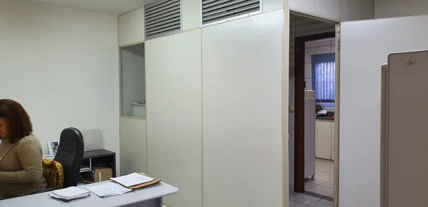 Conjunto Comercial / Sala com 7 Quartos para venda ou aluguel, 250m² no Centro, Campo Grande