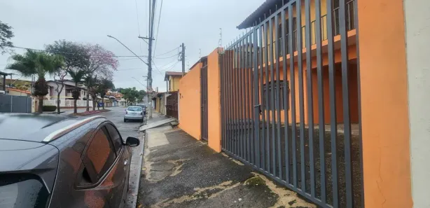 Sobrado com 3 Quartos à venda, 260m² no Cidade Jardim, Jacareí