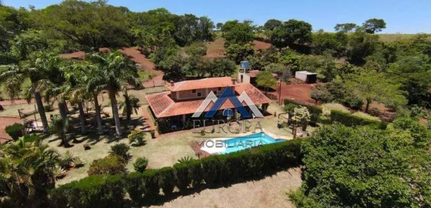 Fazenda / Sítio / Chácara com 3 Quartos à venda, 300m² no Itauna, Ibiporã