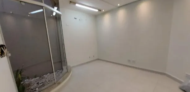 Loja / Salão / Ponto Comercial para alugar, 250m² no Centro, Marília