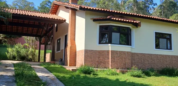 Fazenda / Sítio / Chácara com 3 Quartos à venda, 180m² no Chácara do Carmo, Vargem Grande Paulista