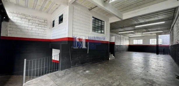 Galpão / Depósito / Armazém para alugar, 550m² no Jardim das Laranjeiras, Bragança Paulista