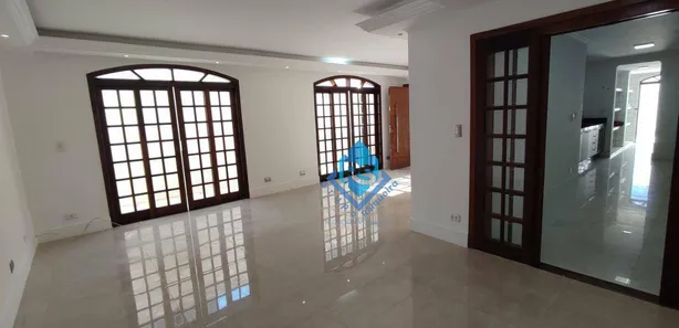 Sobrado com 3 Quartos para venda ou aluguel, 370m² no Parque Terra Nova, São Bernardo do Campo