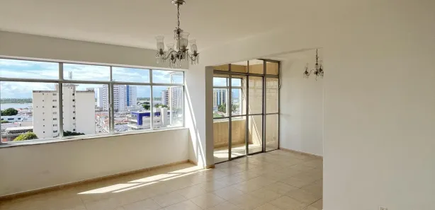 Apartamento com 3 Quartos para alugar, 135m² no São José, Aracaju