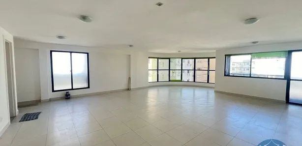 Loja / Salão / Ponto Comercial à venda, 74m² no Petrópolis, Natal