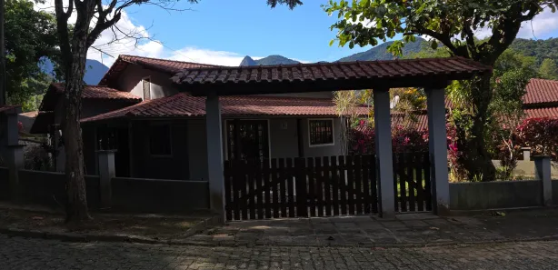 Casa de Condomínio com 2 Quartos à venda, 190m² no Caneca Fina, Guapimirim