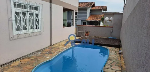 Casa com 3 Quartos à venda, 220m² no Água Verde, Blumenau