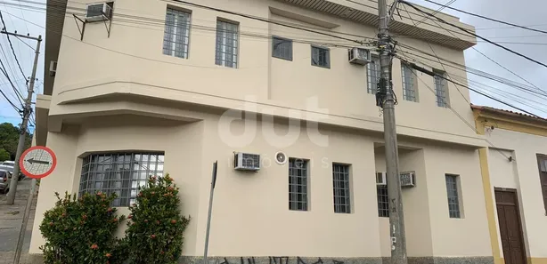 Prédio Inteiro com 10 Quartos à venda, 329m² no Centro, Itatiba