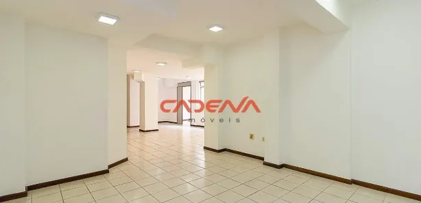 Conjunto Comercial / Sala para alugar, 50m² no Bacacheri, Curitiba
