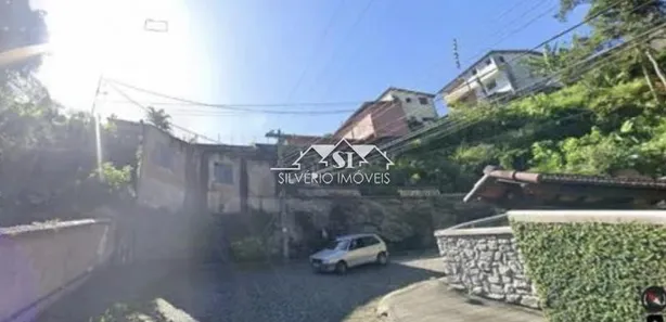 Terreno / Lote / Condomínio à venda, 676m² no Castelanea, Petrópolis