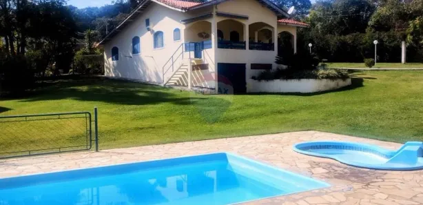 Fazenda / Sítio / Chácara com 3 Quartos à venda, 100m² no Portal de Pirapora, Salto de Pirapora