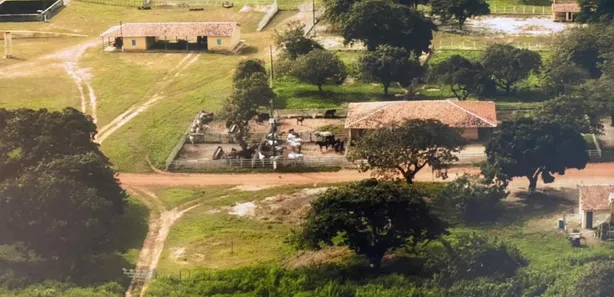 Fazenda / Sítio / Chácara com 7 Quartos à venda, 1000m² no , Trairi