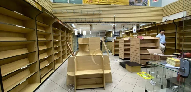 Loja / Salão / Ponto Comercial à venda, 56m² no Centro, Nova Iguaçu